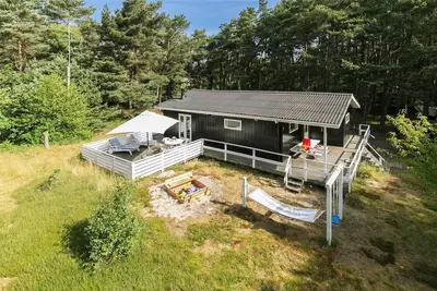 Image de 1463 Aakirkeby - Sortspættevej 2