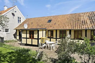 6637 Allinge - Søndergade 12