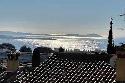 Image de Le clos des cigales  4 p T3 vue mer 180° clime 3 * parking privé, du sam au sam