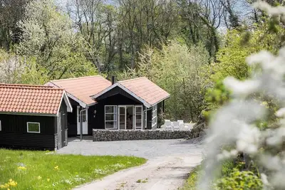 6661 Allinge - Lundegårdsvej 7