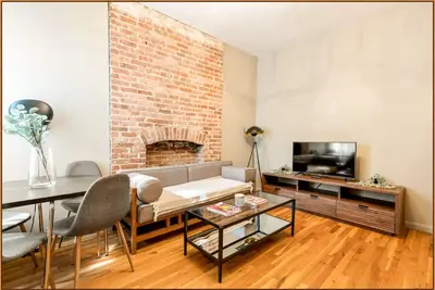 Image de Lovely & Cozy 1br in Prime Uws Location!