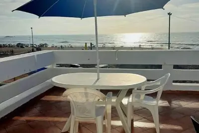 Image de Maison de plage pied dans l'eau