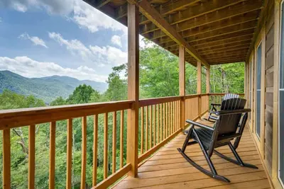 Image de Skyview Retreat, Best Views! Entire cabin in Robbinsville, North Carolina