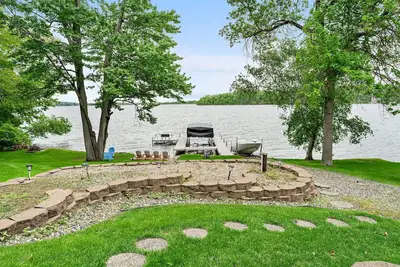 Image de Retreat on Gull Lake | Dock, Sauna & Lake Toys