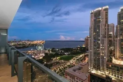 Image de High-Rise Luxe 2bd Condo in Downtown Miami - #4117