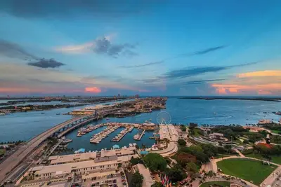 Image de Lux 2 Bd Condo facing The Biscayne Bay #3311