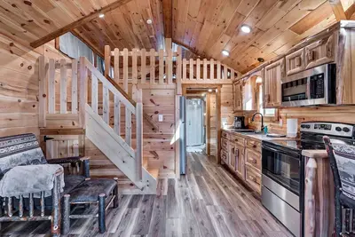 Image de New Tiny Home w/Creek Near Gburg