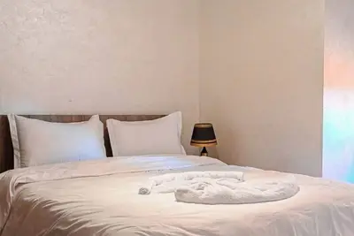 Image de Chic 1-bedroom apartment in vibrant Marrakech with WiFi, Ac, fitness room