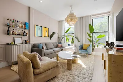 Image de True Luxury Greenwich Village floor-through 3br close to Washington Square Park
