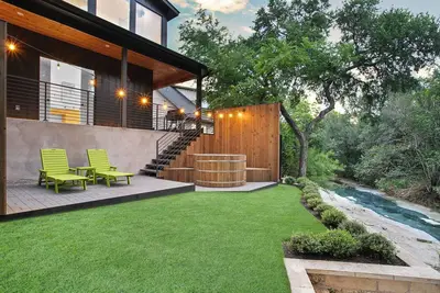 Image de Hot Tub, Bouldin Creek Access, Walk to Austin Beer Garden & South Lamar
