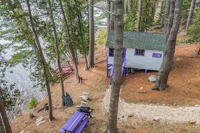 Image de Lakefront Lupine Tiny Cabin @ Getogether Stays