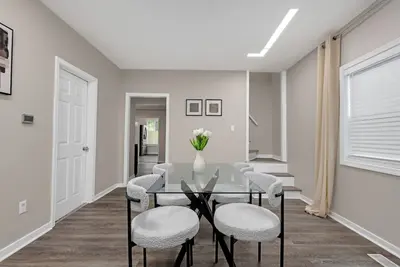 Image de Indy luxe stay offers accommodations in Indianapolis, close to Lucas oil stadium