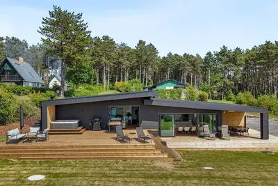 \"Arjuna\" - 750m from the sea by Interhome