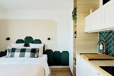 Image de L’Émeraude – Studio tout confort + parking privé