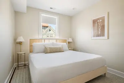 Image de St. Philip | Luxury Home w/ Rooftop Patio
