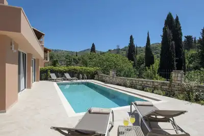Four Bedroom Luxury Villa with Private Pool & Mountain Views