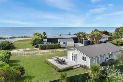 Image de WaveSong Cottage - Your Escape by the Sea