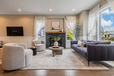 Image de Hilltop Hilltop Hideaway | Luxe Queen Anne Retreat + Views