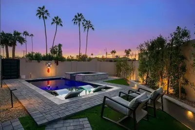 Image de Old Town Modern by HÓZHÓ | Private Pool & Spa, Theatre Room | Oldtown Scottsdale