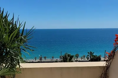 Image de \"Theo'z Top Floor & Sea View\"