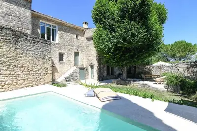 Image de Villa Provençale Authentique avec Piscine - Offre de Première Saison! 4 chbres