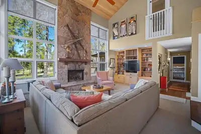 Image de 4-bedroom house in charming Sunriver on the golf course. Enjoy your stay