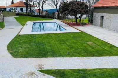 Image de Relax on the generous balcony, gaze at nature or take a dip in the pool