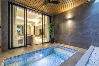 Image de Luxury 3br Pool Villa – Walk to Bangla Road & Beach
