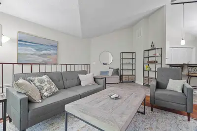 Image de Beautiful 3-bedroom 2 bath condo with high speed WiFi and wooded views!