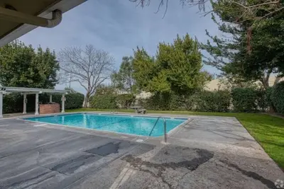 Image de Cozy 2-bedroom condo in wonderful Clovis with WiFi, Ac