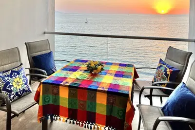Image de Wake Up to Waves at Mar y Cielo | Studio + Free Breakfast