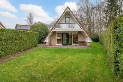 Image de Beautiful family bungalow in Zwiggelte