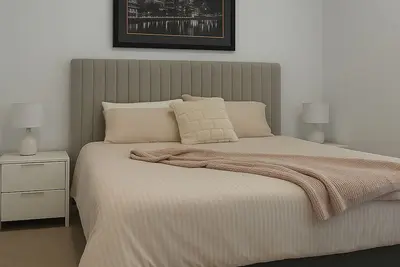 Image de Spacious 4 Bedroom Retreat in Quiet Pocket