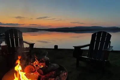 Image de Charming Waterfront 3-bedroom cottage in peaceful Tupper Lake