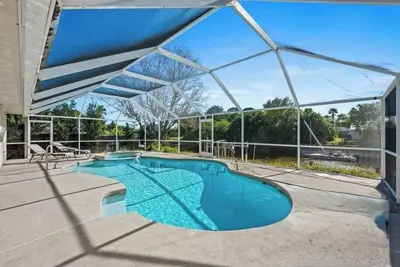 Image de Charming 3-bed house in Port St. Lucie with pool on the canal connected to ocean