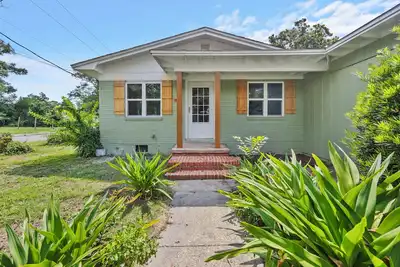 Image de New Kids' Playroom & Workspace 5mins to Downtown