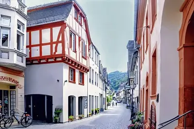 Image de Rhine & Wine-up to 7 people\nHeart of the Old Town with a view of Stahleck Castle