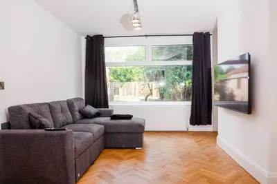 Image de Exquisite 3bd Nordic Retreat - Free Parking