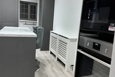 Image de Sole Diamond Home. 3 bedroom, 5sleeps, 1 king, 1 double and 1 single size.