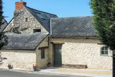 Image de Une grange rénovée à Chinon avec des vélos