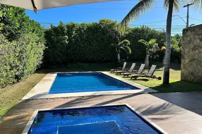 Image de Mansion with pool in front of stylish beach - BĂşzios