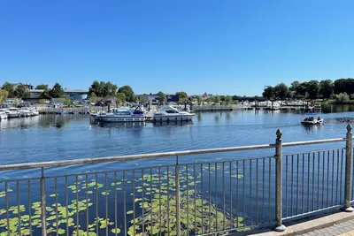 Image de Scenic 3-bedroom Waterfront house with River Views in Carrick-On-Shannon