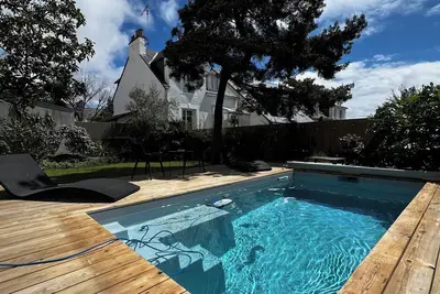 Image de Maison de charme rénovée avec piscine à 100 m de la plage