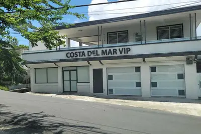 Image de Salt Water Private Pool House W/ Ocean View, WiFi, Air Cond, Generator, Solar E.
