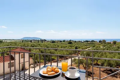 Image de Serenity and Views - Beachside Escape