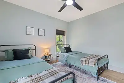 Image de Charming 2-bedroom apartment with Ac, WiFi in lovely Maggie Valley