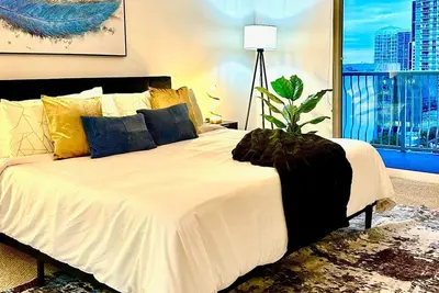 Image de Modern and Cozy Condo - Heart of Brickell with free parking.