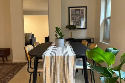 Image de Casa 311! Bienvenue au cœur de Jersey City avec parking gratuit