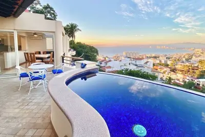 Image de Gorgeous Penthouse - Terrace+Dipping Pool