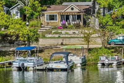 Image de Hidden Gem on the shore\nKayaks, Mt. Bikes, Fishing Included\nBring Your Own Boat